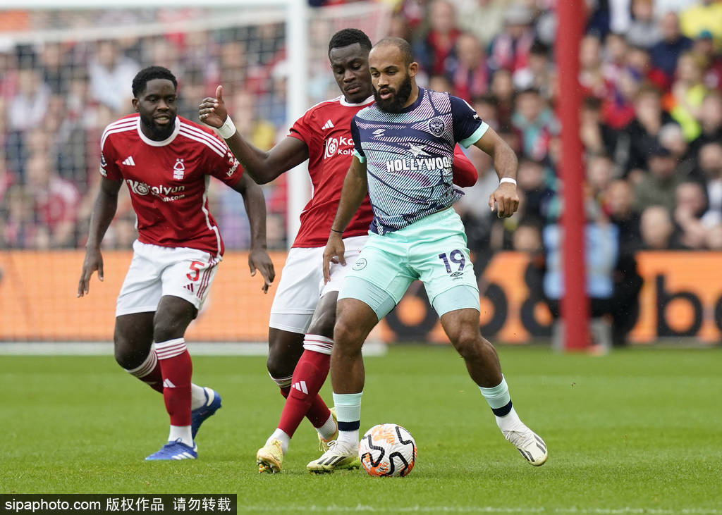 曼联四大球员欲离队，主帅阿莫林放狠话：想走没那么容易！